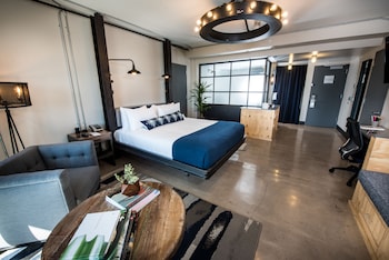 Deluxe Room, 1 King Bed