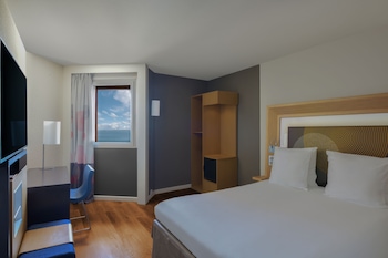 Junior Suite, 1 Double Bed, Kitchenette (Ocean Side)