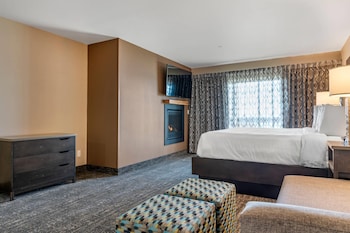 Suite, 1 King Bed, Non Smoking