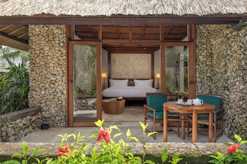 Luxury Room, Ocean View (Lanai)