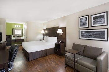 Efficiency, Suite, 1 King Bed, Non Smoking, Pool View