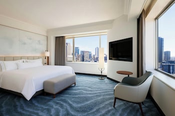 Suite, 1 King Bed, Corner