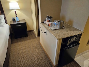 Room, 1 Queen Bed, Accessible, Non Smoking