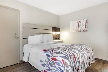 Deluxe Room, 1 King Bed, Accessible, Non Smoking
