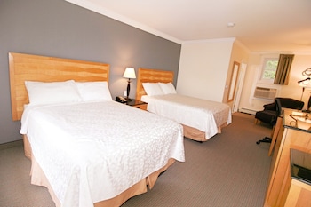 Standard Room, 2 Double Beds, Non Smoking