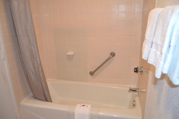 Deluxe Room, 1 Queen Bed, Accessible, Non Smoking