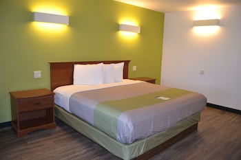 Standard Room, 1 King Bed, Non Smoking