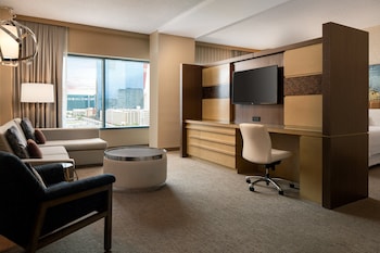 Executive Suite, 1 Bedroom (View)