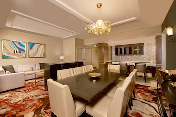 Suite, 1 Bedroom (View)