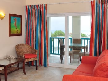 Deluxe Island View One Bedroom