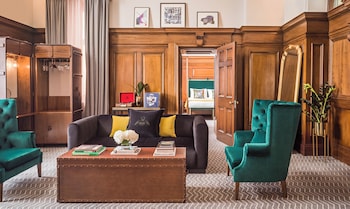 Suite, 1 Twin Bed (Heritage)