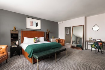 Suite, 1 King Bed