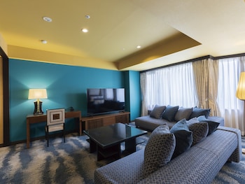 Dynasty Suite Non-smoking
