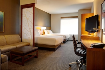 Classic Room, Multiple Beds (2 Queenbeds & 1 Sofabed)