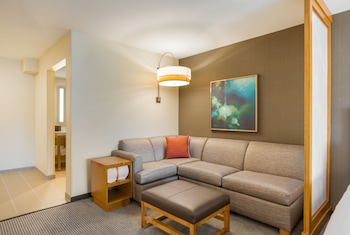 Classic Room, Multiple Beds (2 Queenbeds & 1 Sofabed)