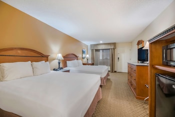 Standard Room, 2 Queen Beds, Non Smoking, Refrigerator & Microwave