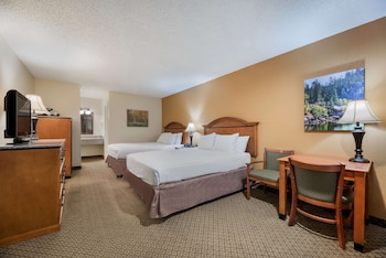 Standard Room, 2 Queen Beds, Non Smoking, Refrigerator & Microwave