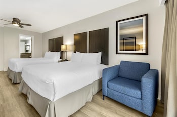 Non-Pet, 2 Queen beds, Balcony