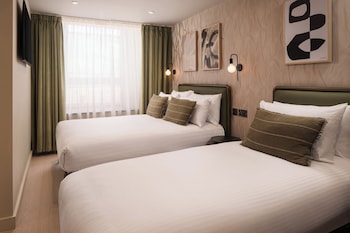 Family Room for 3 *Newly Refurbished*