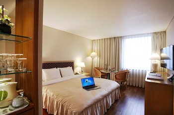Standard Double Room (Bigger than most in Seoul )