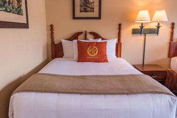 2 Queen Beds