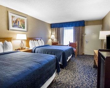 Standard Room, 2 Queen Beds, Non Smoking