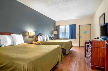 Standard Room, 2 Queen Beds, Smoking