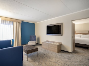 Suite, Multiple Beds