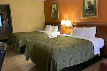 Room, 2 Double Beds, Non Smoking, Pool View