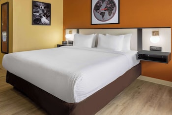 Room, 1 King Bed, Non Smoking