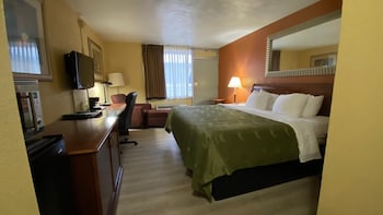 Room, 1 King Bed, Non Smoking