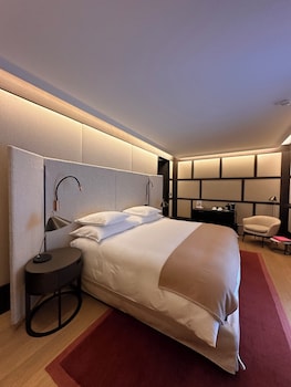 Room (Serlas Wing)