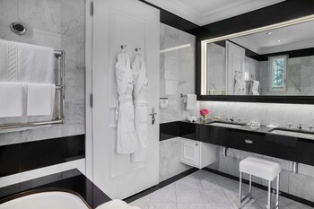 Superior Double Room (village side)