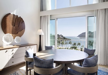 King Oceanfront Presidential Suite