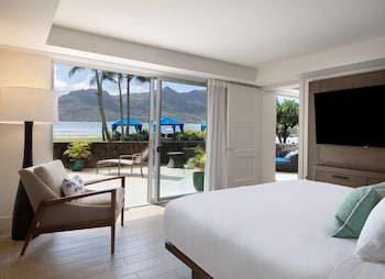 King Oceanfront Lanai Suite