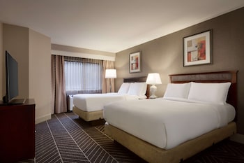 Room, 1 King Bed, Accessible (Roll-In Shower)