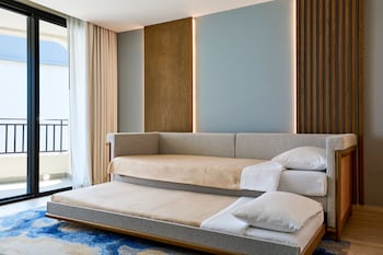 Executive Suite, Junior Suite, 1 King Bed