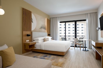 Resort View, Guest Room, 1 King Bed