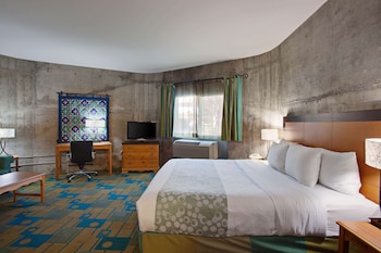 Room, 1 King Bed, Non Smoking (Mobility/Hearing Impaired Accessible)
