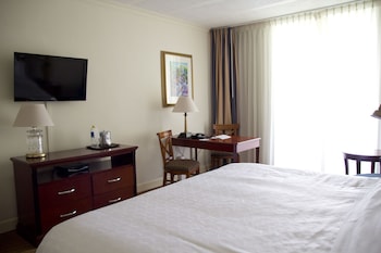 Club Room, 1 King Bed