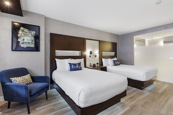 Standard Room, 2 Double Beds
