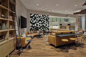 Room, 2 Queen Beds, City View
