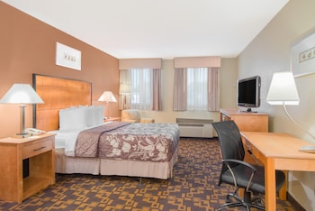 Standard Room, 1 Queen Bed, Accessible