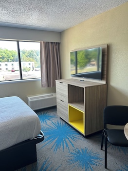 Family Suite, Multiple Beds, Non Smoking (twin over twin bunk beds)