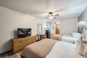 Room, 2 Queen Beds, Non Smoking