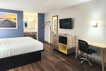 Room, 1 King Bed, Non Smoking