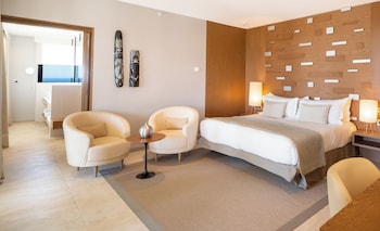 Oasis Suite Sea View