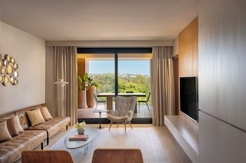 Oasis Suite Sea View