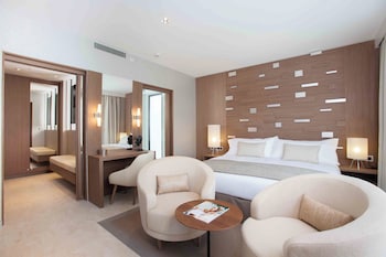 Oasis Suite Private Pool