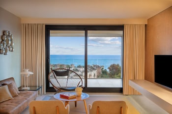 Oasis Suite Private Pool Sea View
